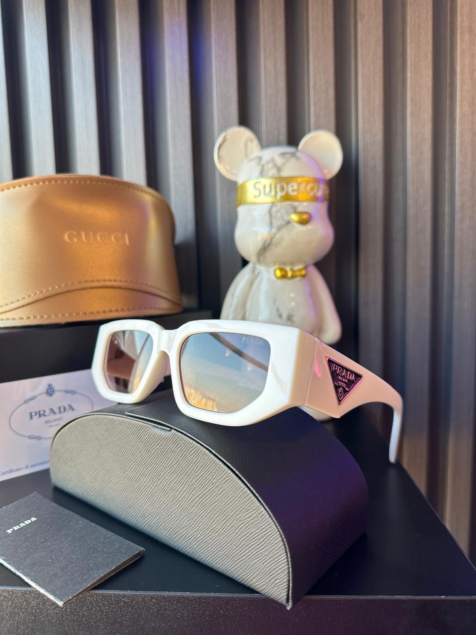 Lentes de sol Prada Classic