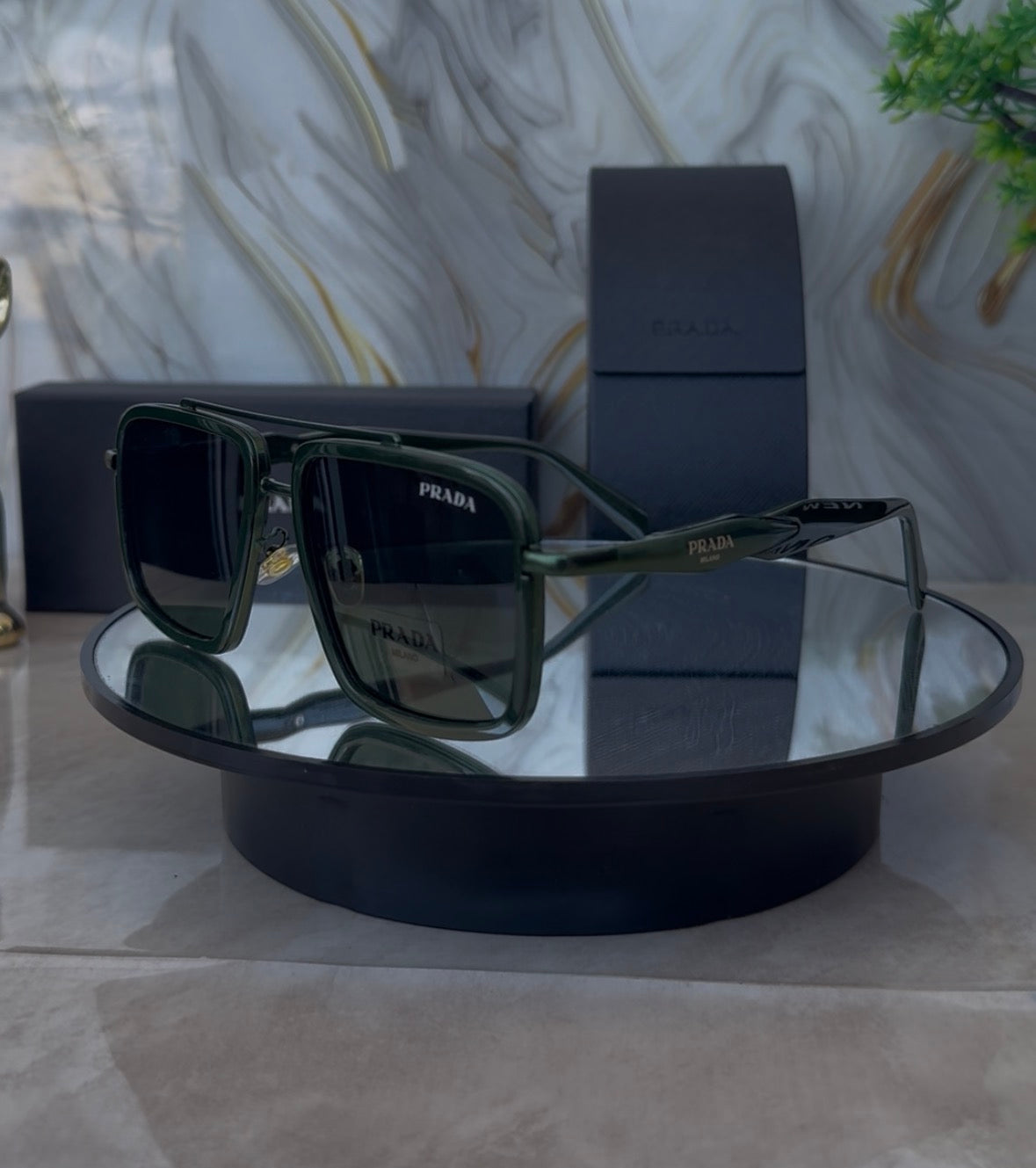 🕶️ Lentes de Sol Elegantes Prada Aviador