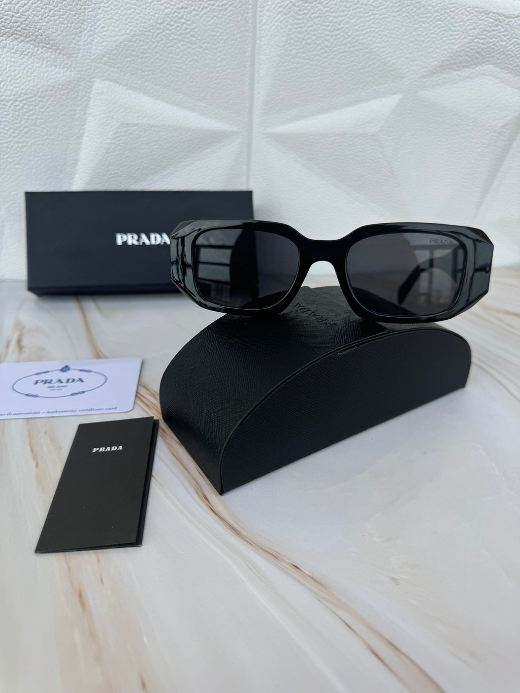 Lentes de sol Prada Diamante