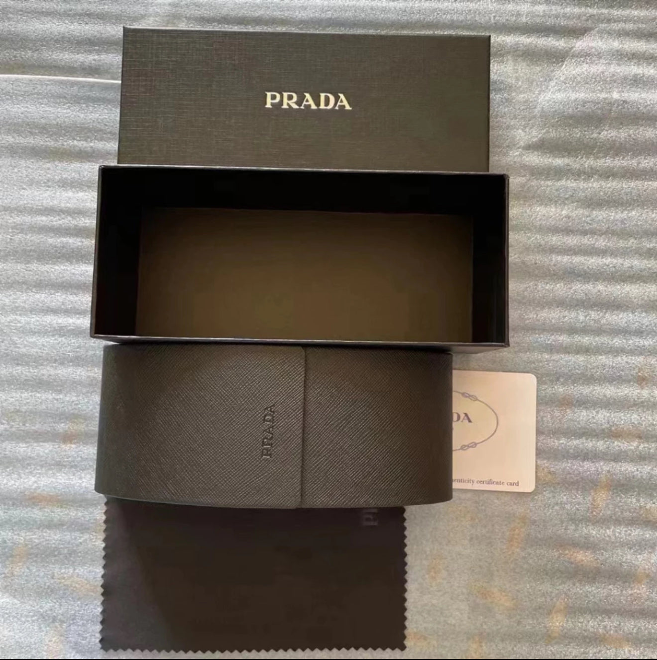 Lentes de sol Prada Classic