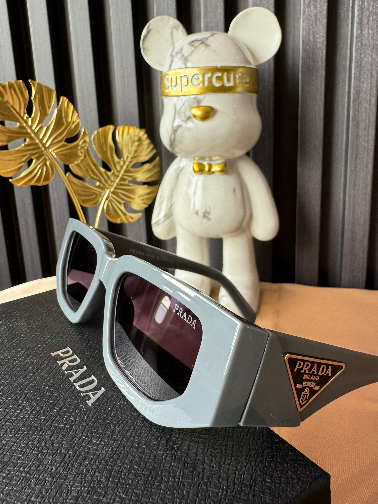 Lentes de sol Prada Classic