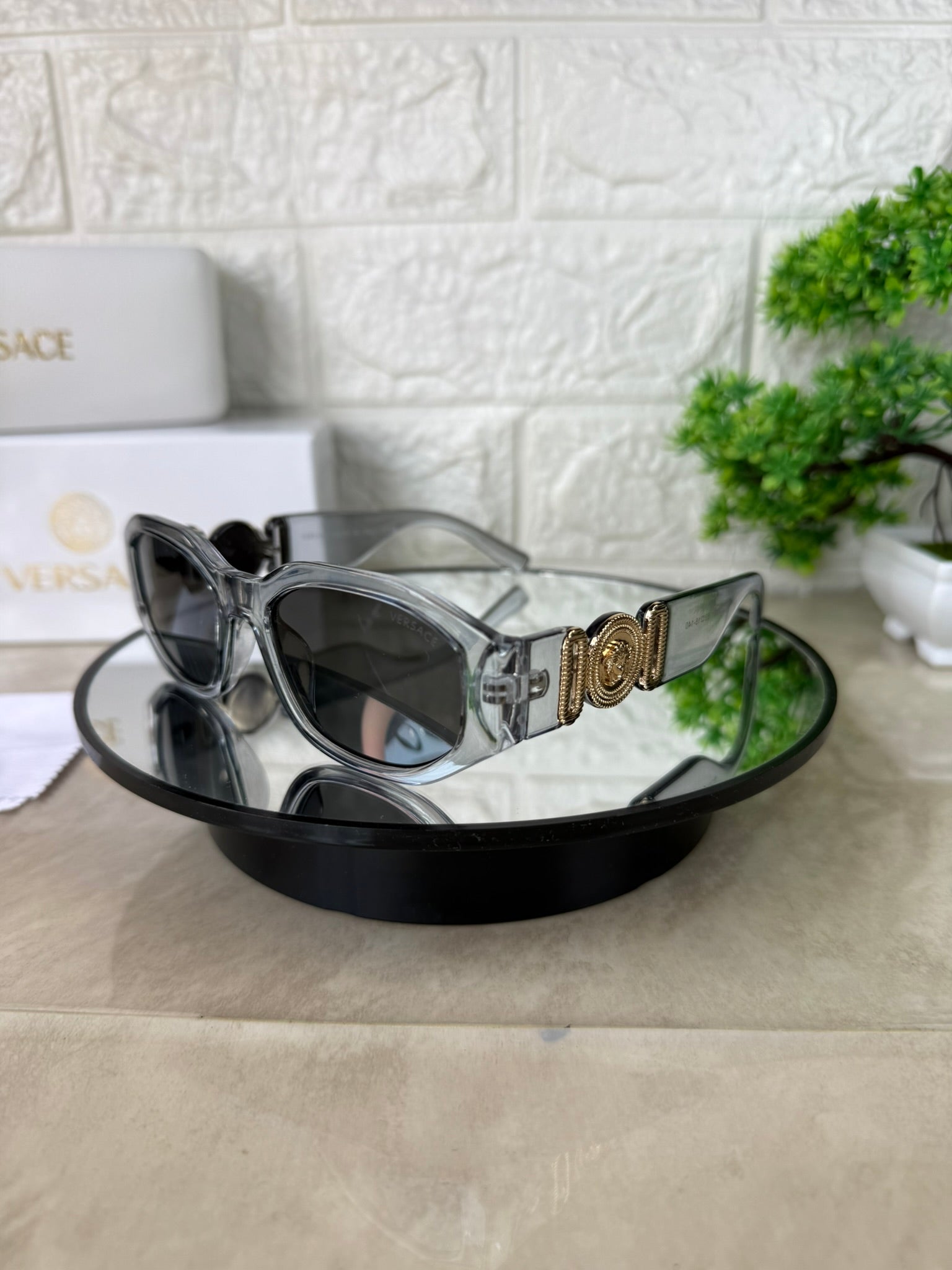 🕶️ Lentes de Sol VERSACE Biggie Transparentes – Ícono Urbano con Filtro UV400