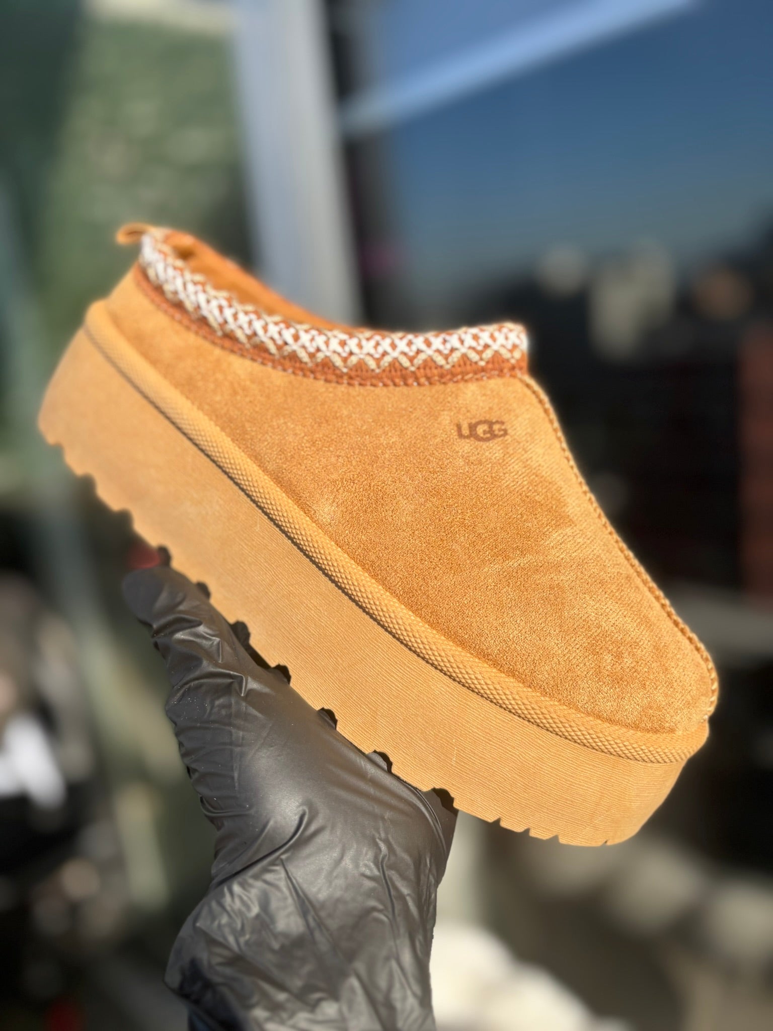 UGG Tazz Plataforma – Tendencia 2026
