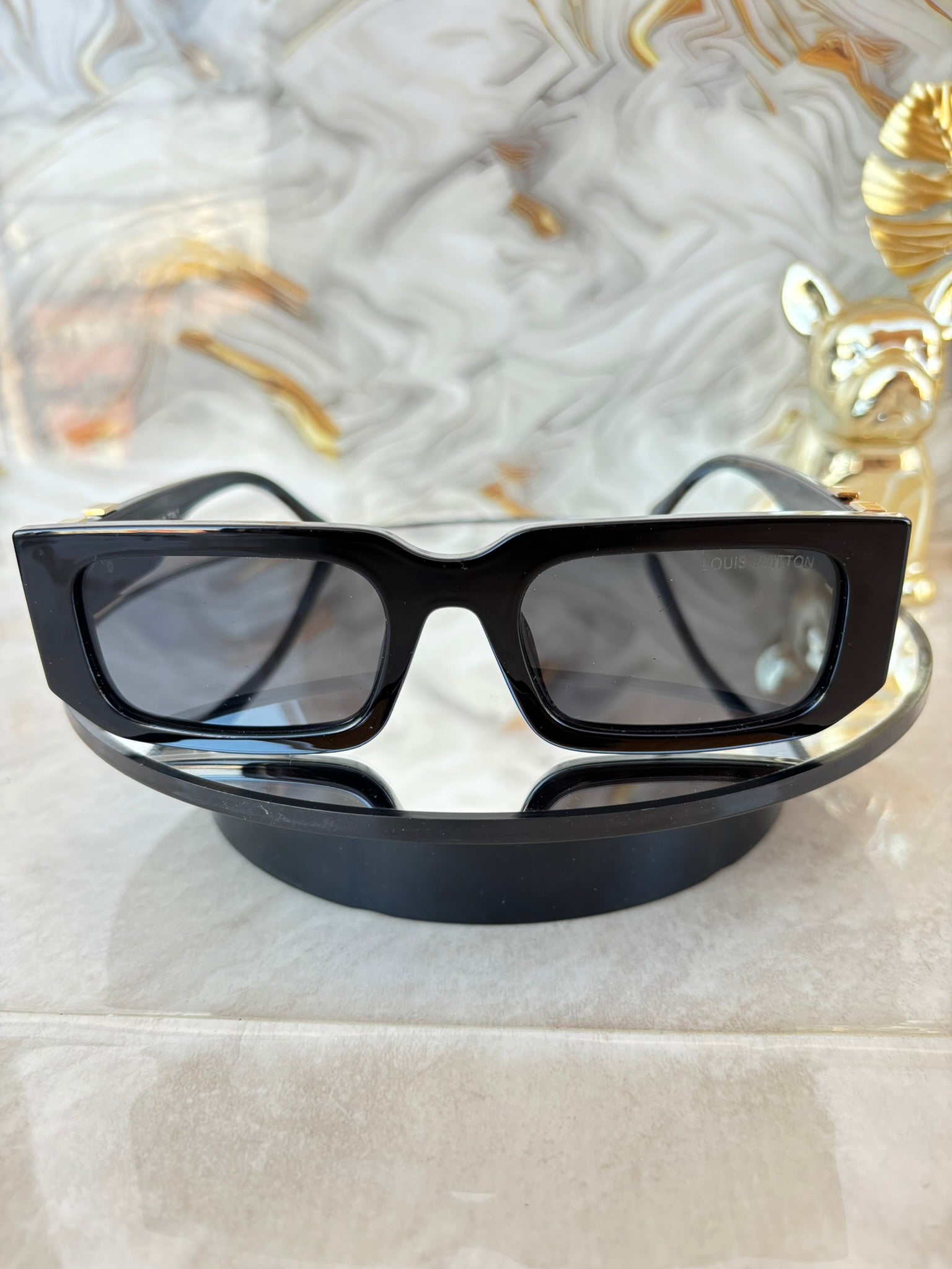 Lentes de Sol Estilo Luxury Square con Detalle Dorado – Diseño Exclusivo Premium UV400 | Moda Elegante Mujer