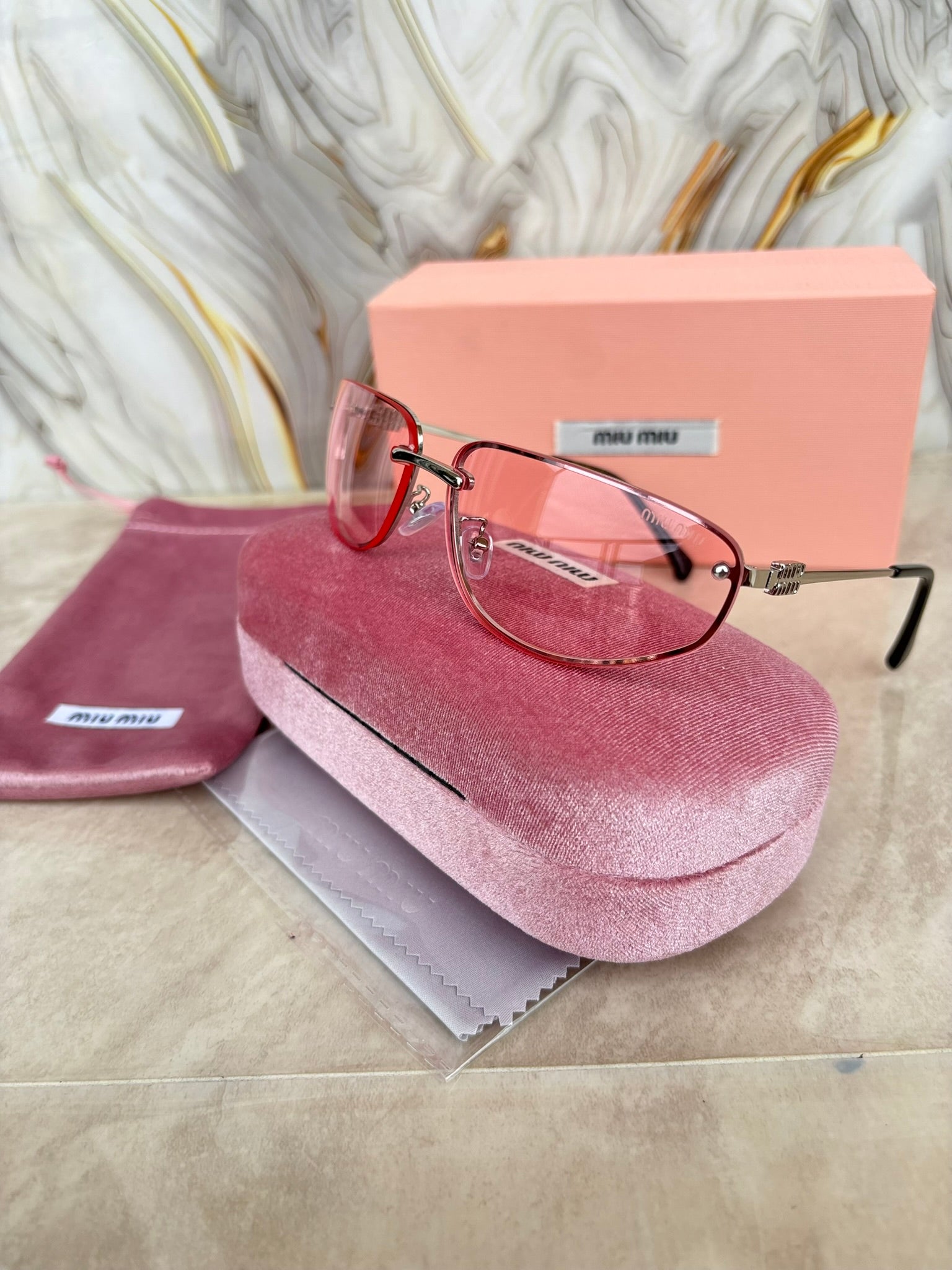 Lentes M Rosé Chic – Marco Translúcido & Detalles Dorados