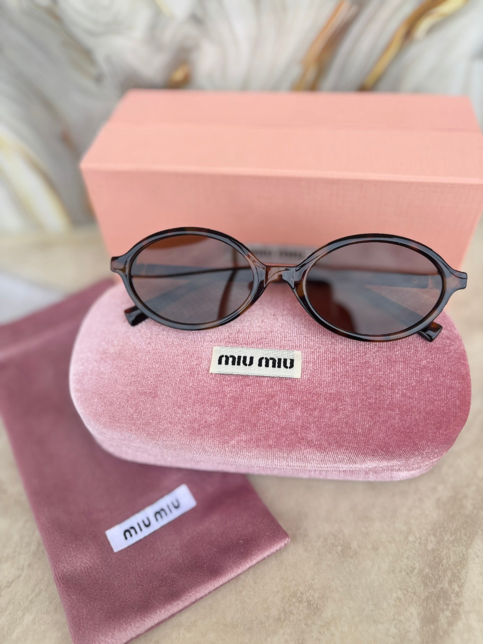 Miu Miu MU04ZS