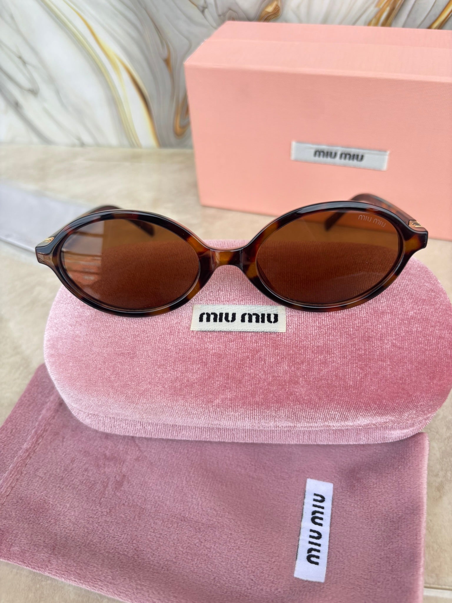 Miu Miu MU04ZS