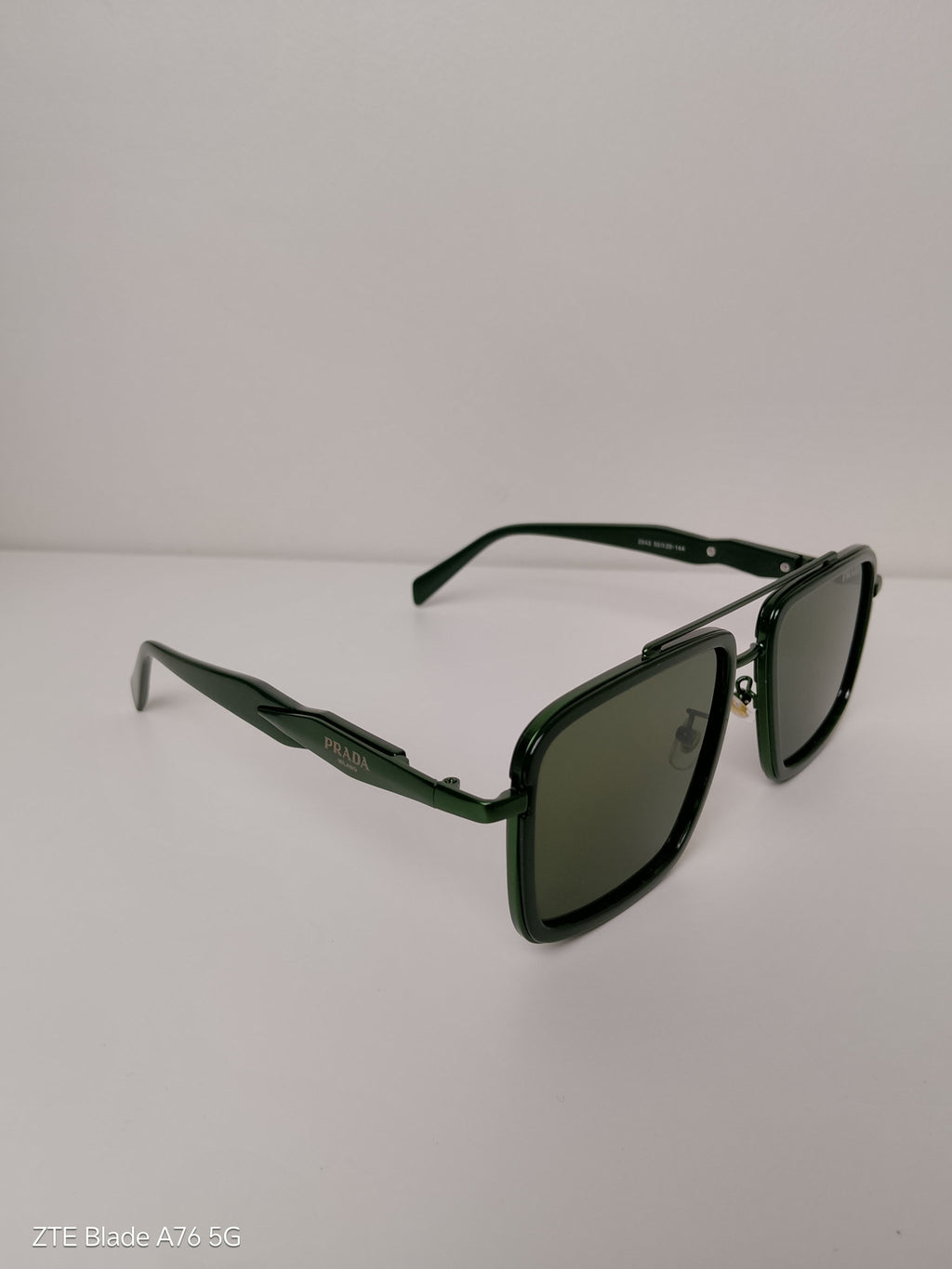 Lentes de sol Prada estilo Aviador