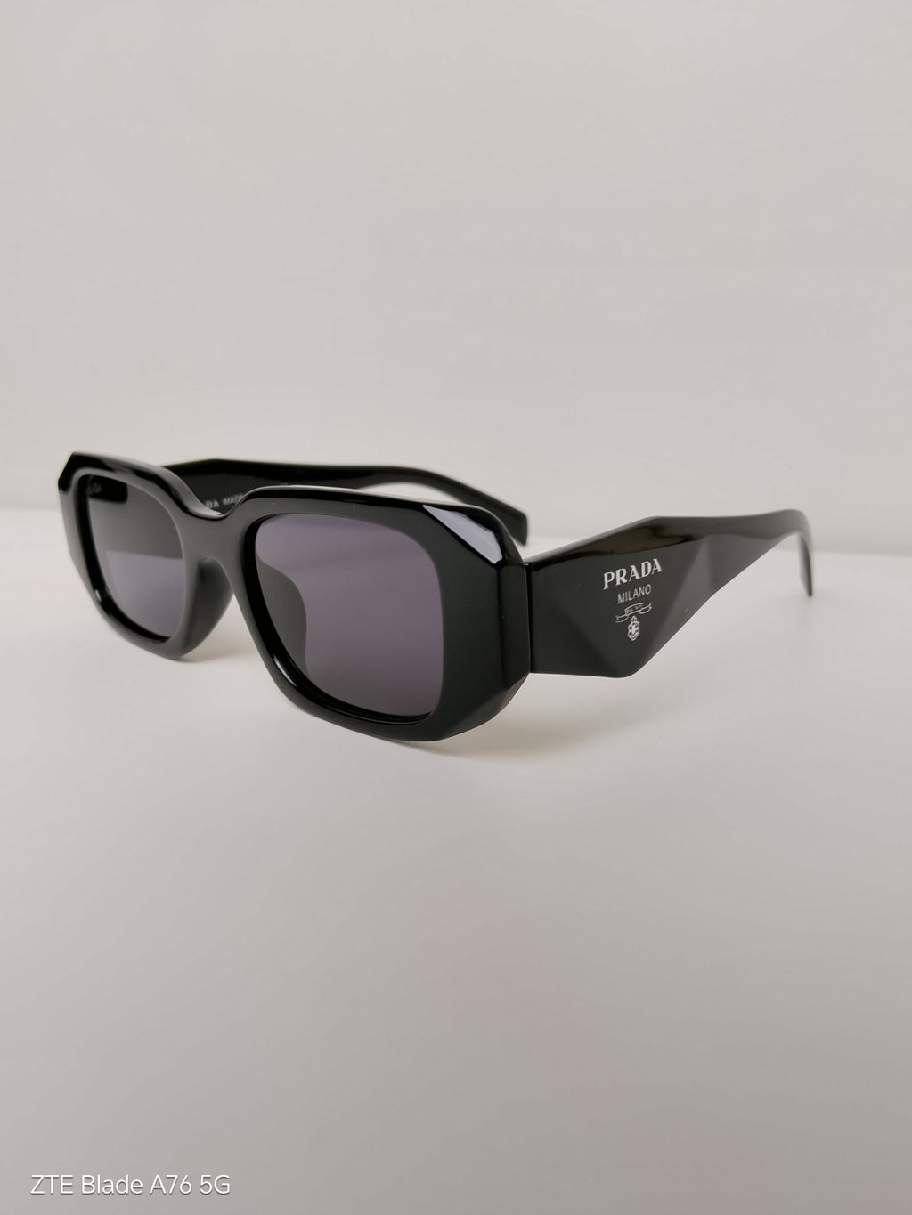 💎 Prada Diamante LOGO Plateado