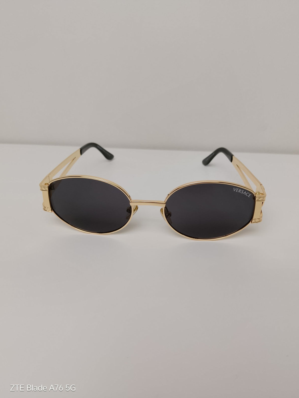 🕶️ Versace Redondo