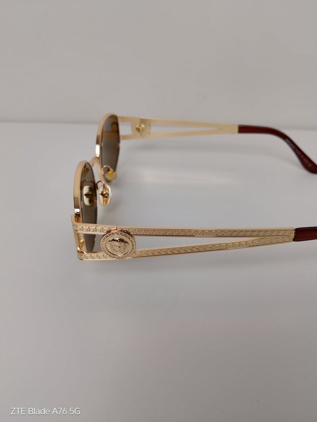 🕶️ Versace Redondo