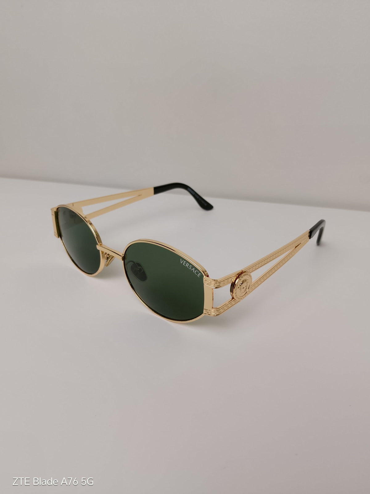 🕶️ Versace Redondo