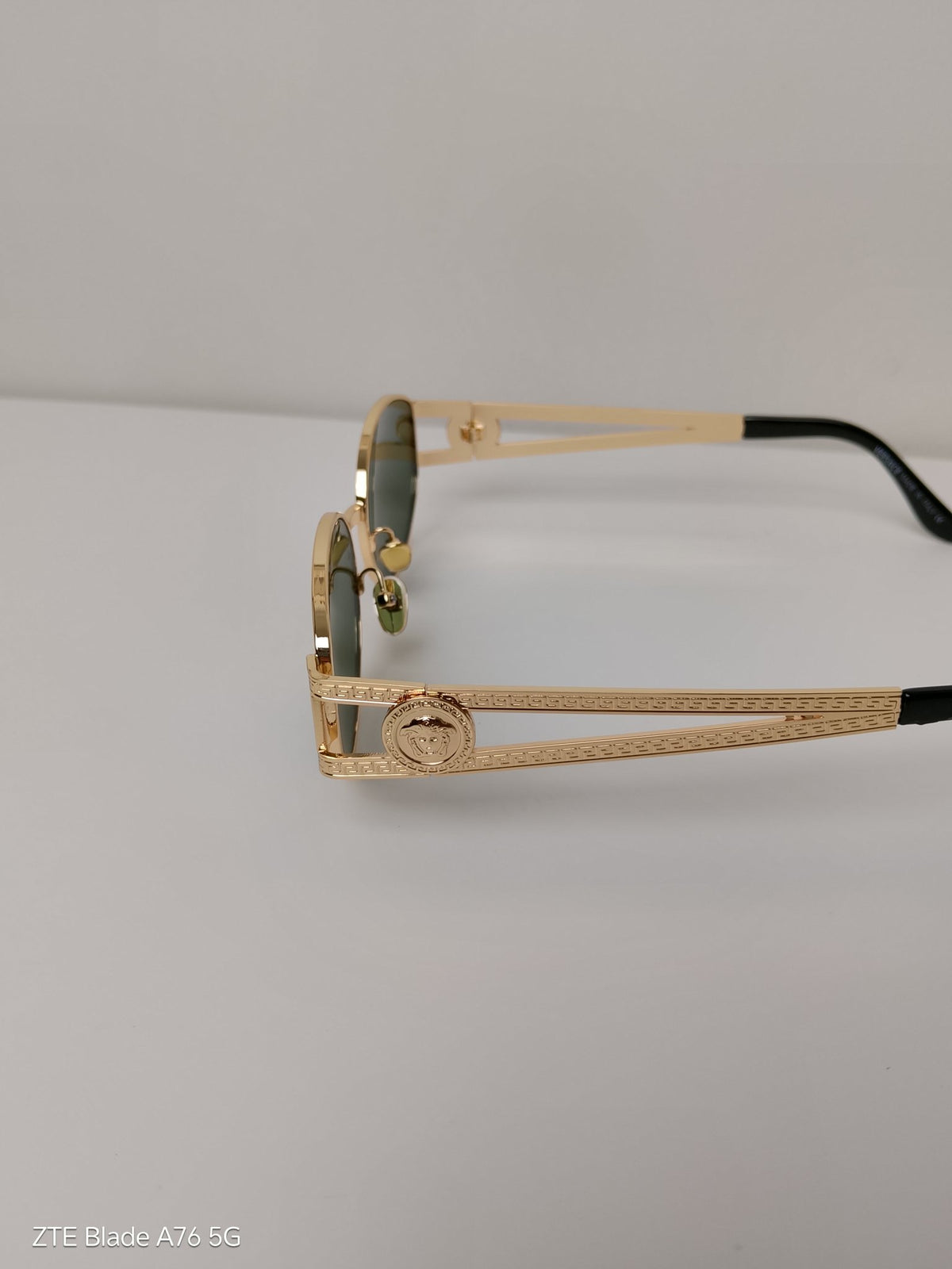🕶️ Versace Redondo