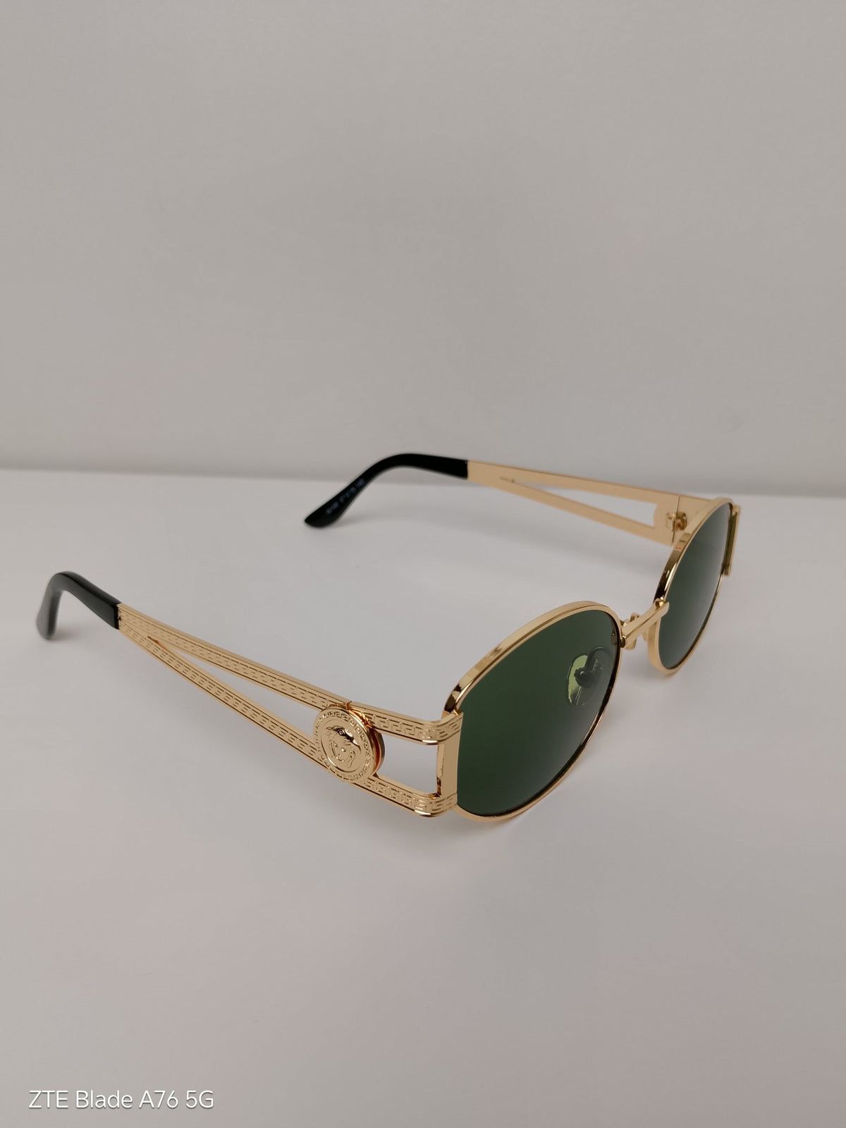 🕶️ Versace Redondo